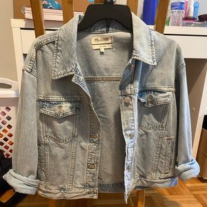 •madewell denim jacket size L•